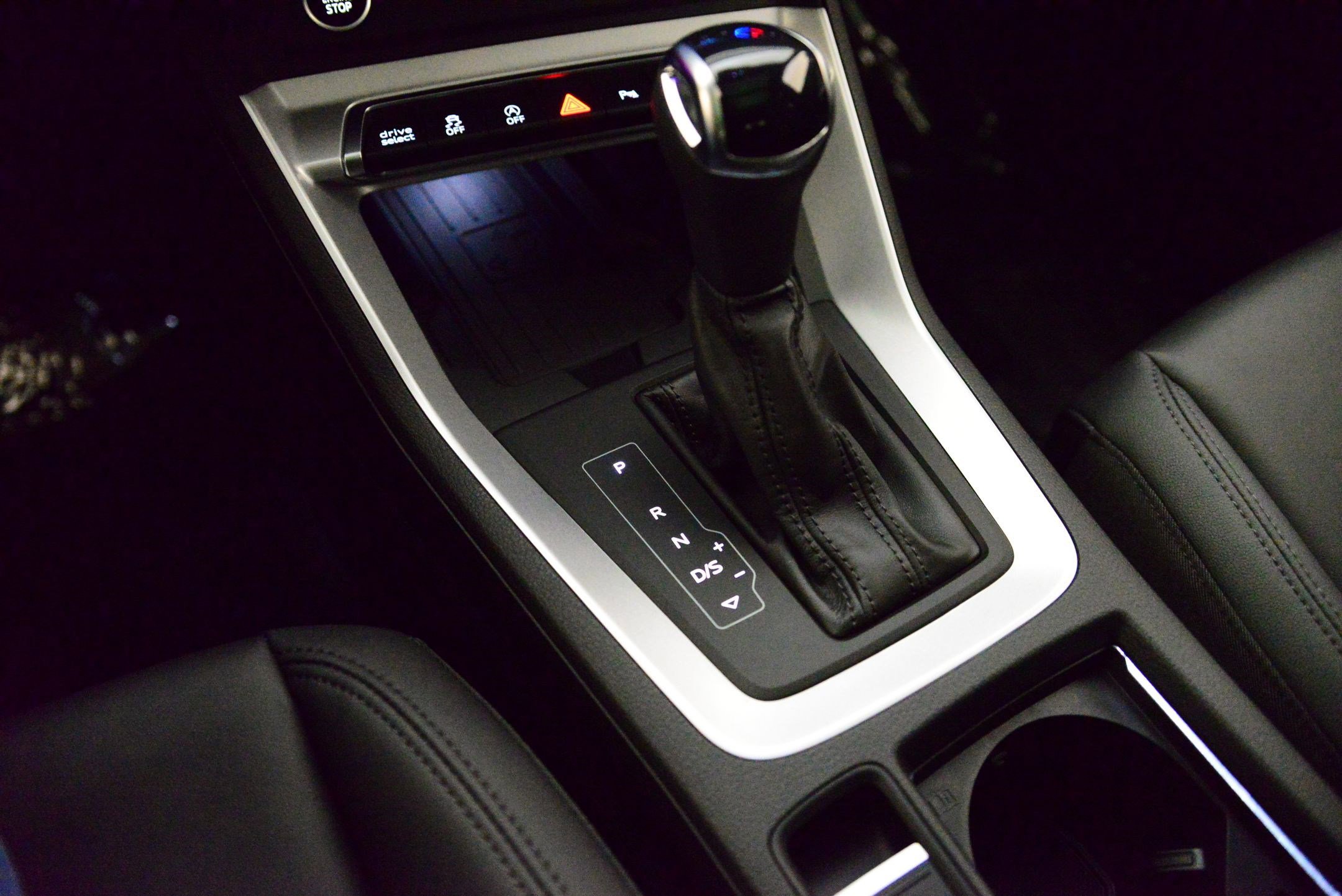 Certified 2025 Audi Q3 2.0T Premium w/ Convenience Package image 14