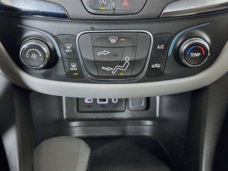 Used 2024 Chevrolet Equinox LS w/ LS Convenience Package image 16