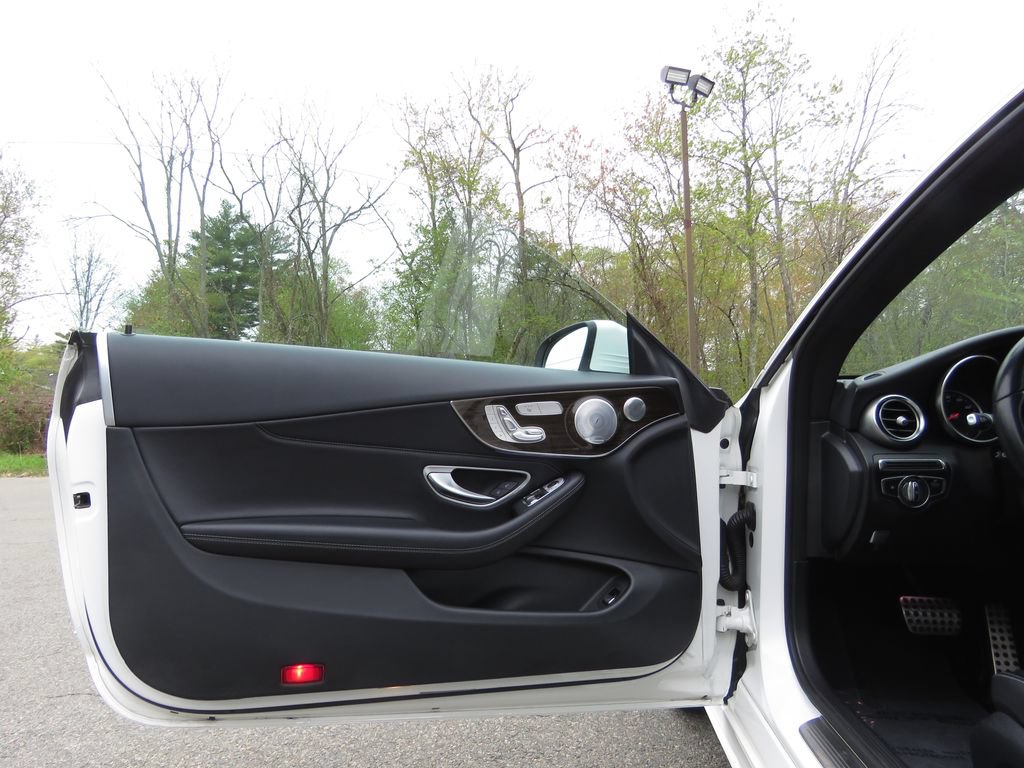 Used 2019 Mercedes-Benz C 300 4MATIC Coupe image 9