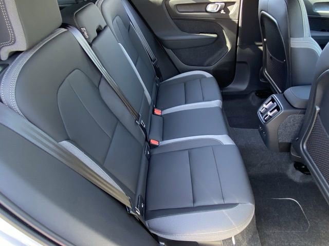 New 2025 Volvo EX40 Core w/ Climate Package image 15