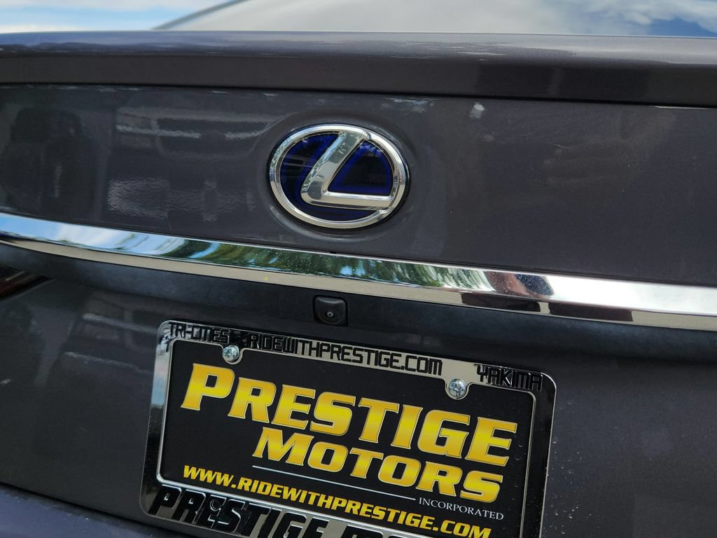 Used 2021 Lexus ES 300h w/ Accessory Package 2 FWD image 12