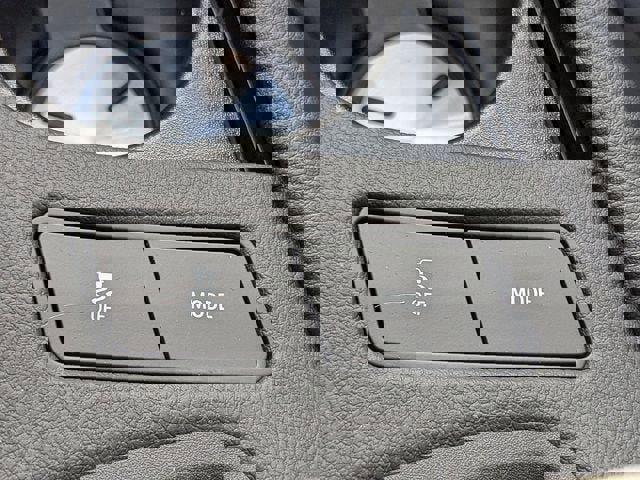 New 2025 Cadillac XT6 Luxury image 37