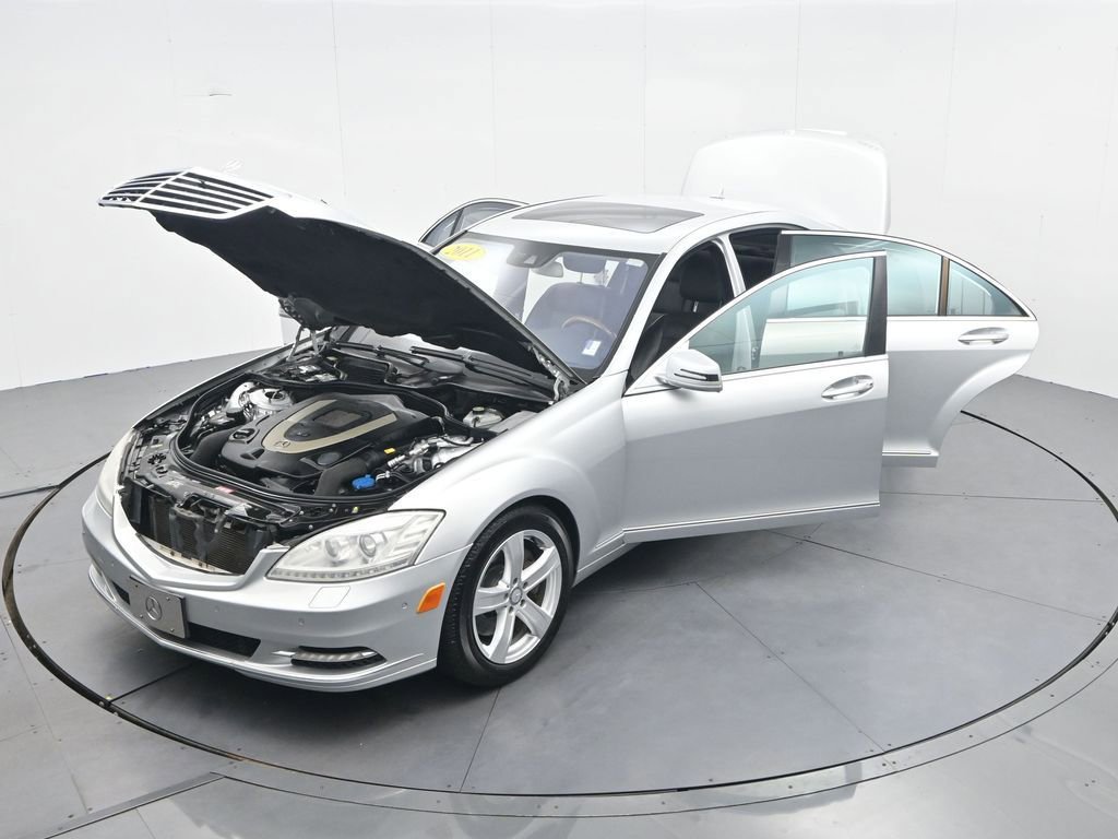 Used 2011 Mercedes-Benz S 550 4MATIC image 40