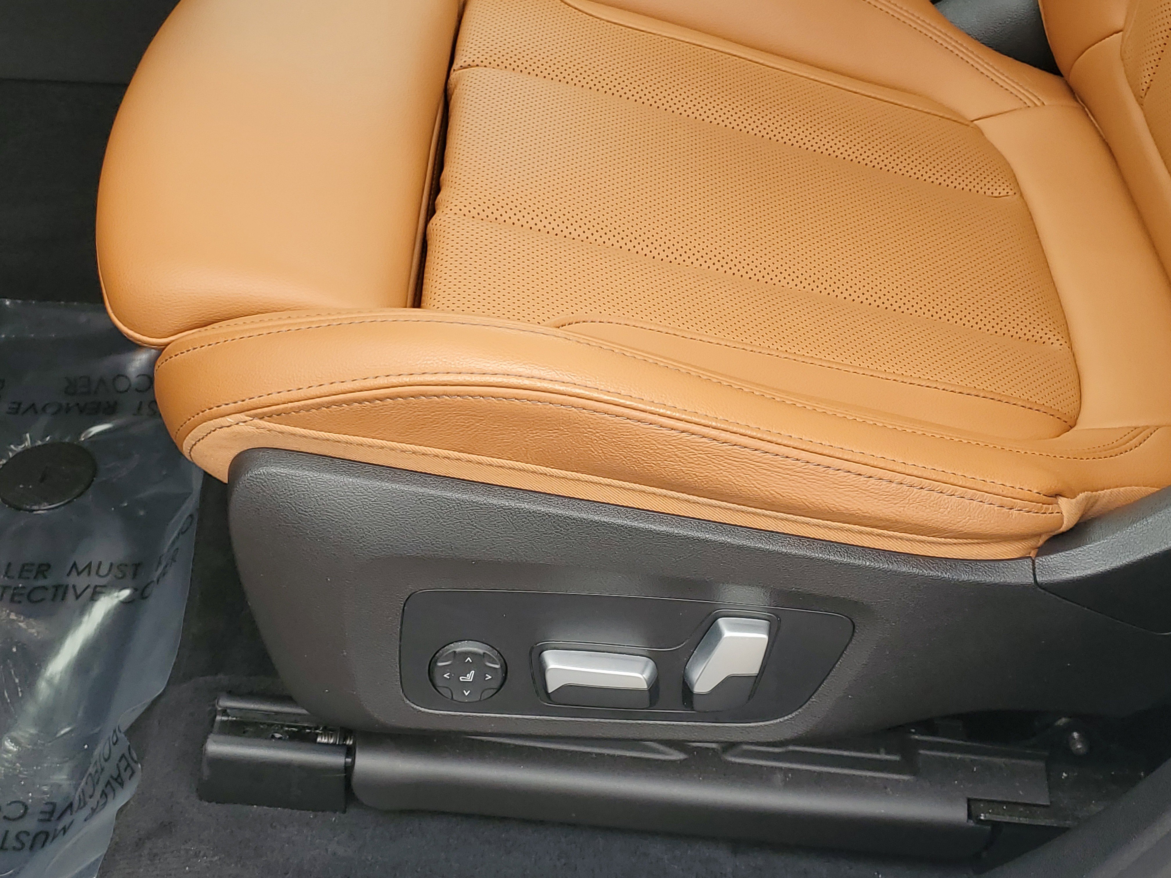 Certified 2023 BMW X4 xDrive30i w/ Premium Package image 9