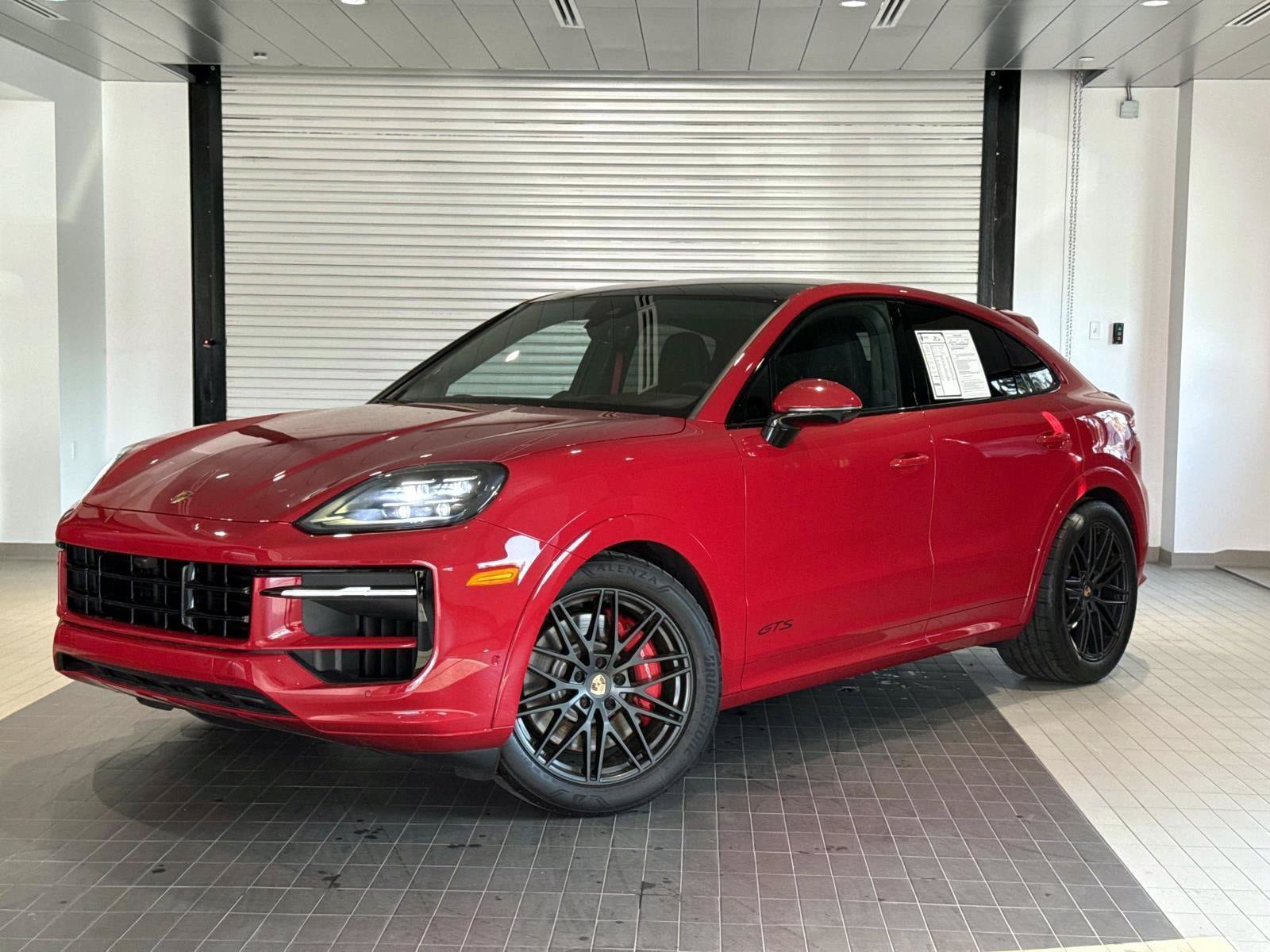 Used 2025 Porsche Cayenne GTS AWD/4WD image 1