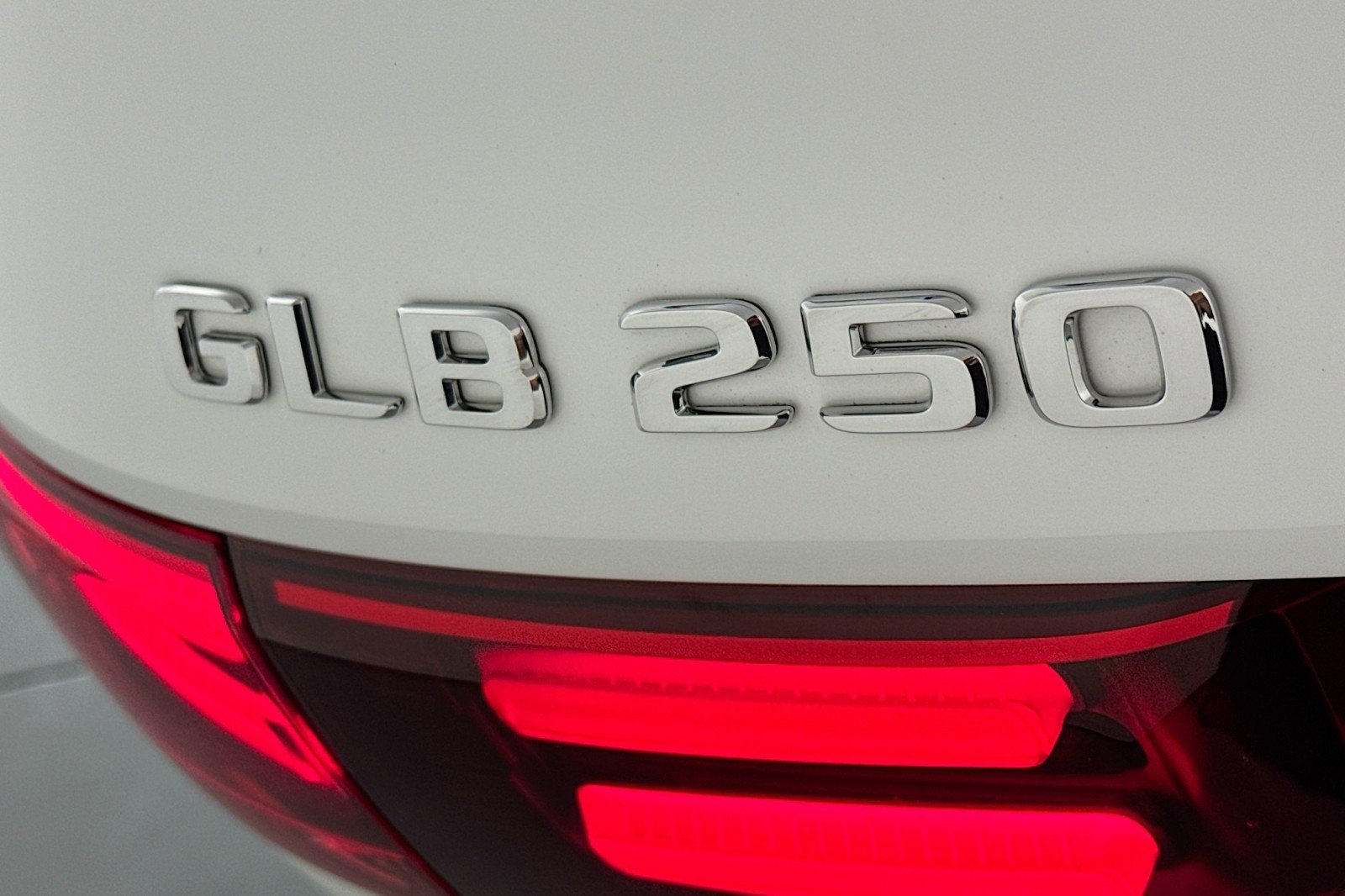 Certified 2026 Mercedes-Benz GLB 250 GLB 250 image 9