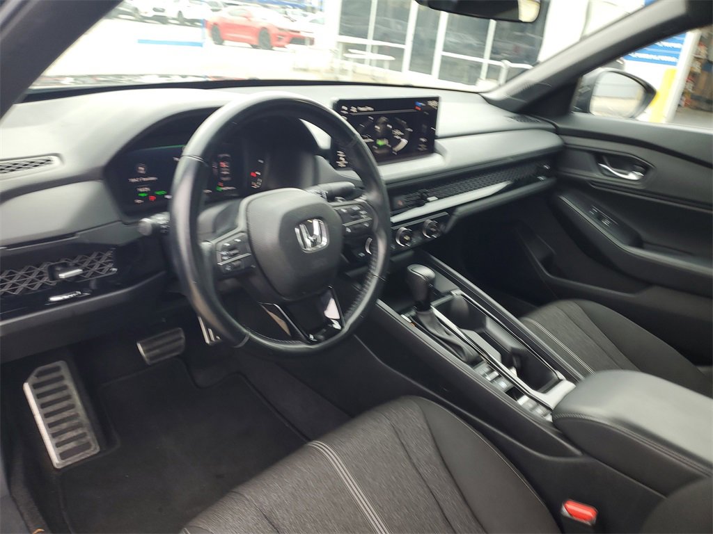 Used 2024 Honda Accord Sport image 12