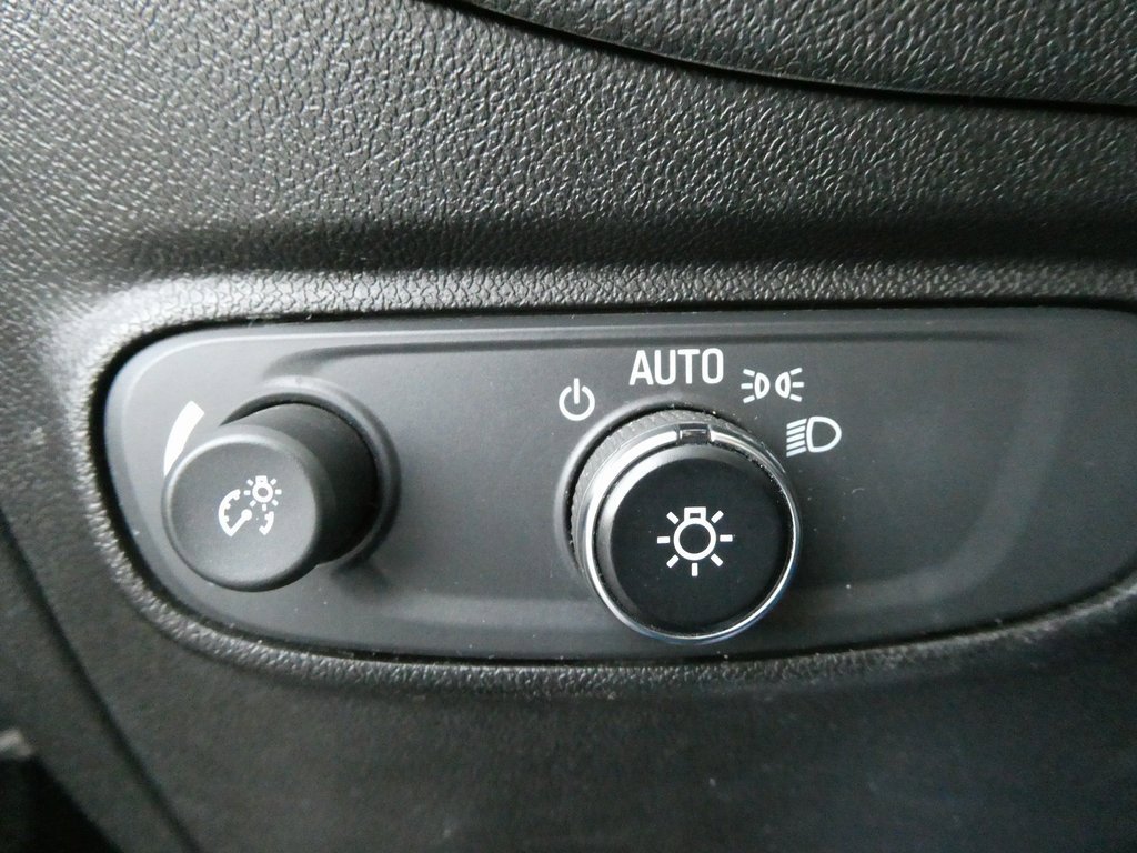 Used 2022 Chevrolet Equinox LT image 23