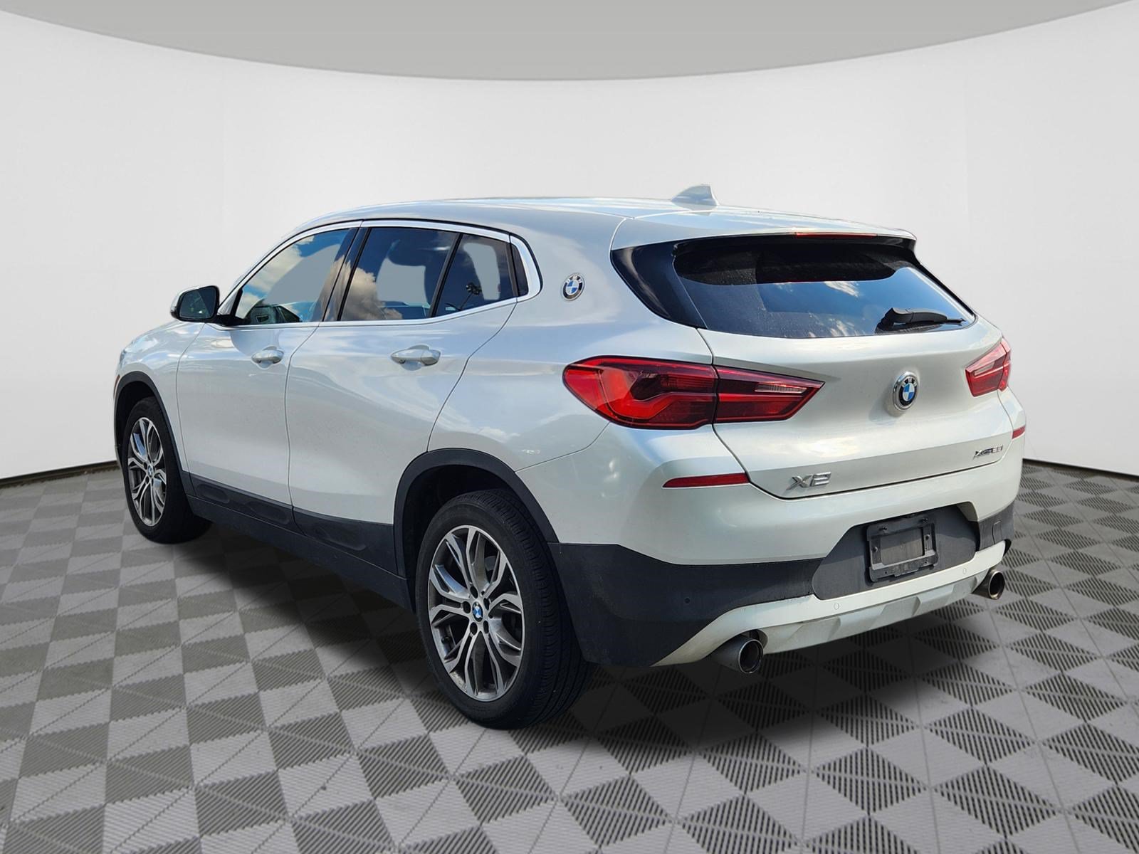 Used 2020 BMW X2 xDrive28i w/ Convenience Package AWD/4WD image 3