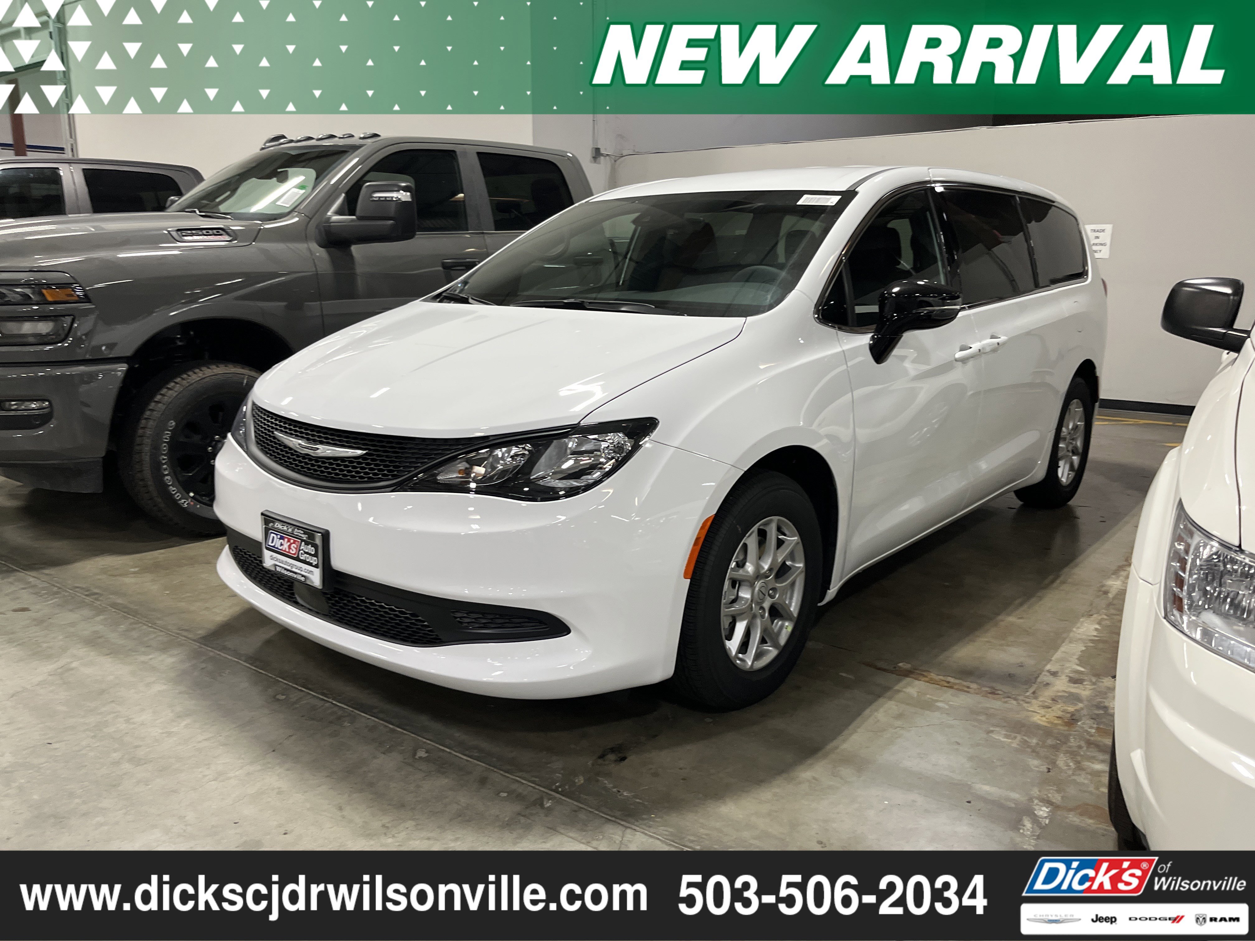 New 2026 Chrysler Voyager LX image 1