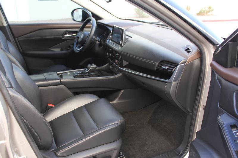 Used 2022 Nissan Rogue SL image 21