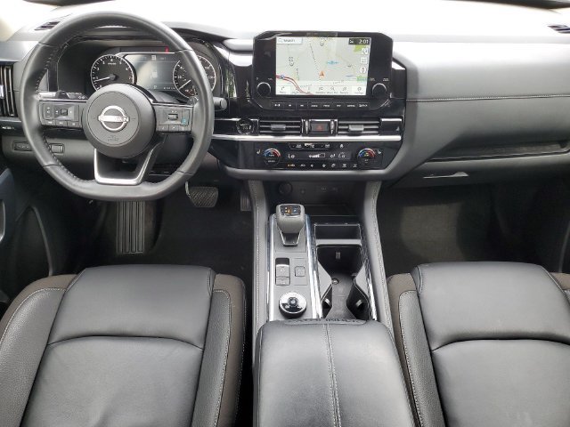 Used 2025 Nissan Pathfinder SL AWD/4WD image 25
