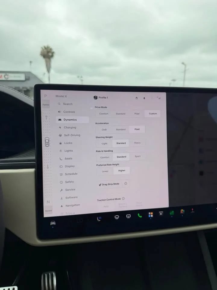 Used 2026 Tesla Model X Plaid AWD/4WD image 14