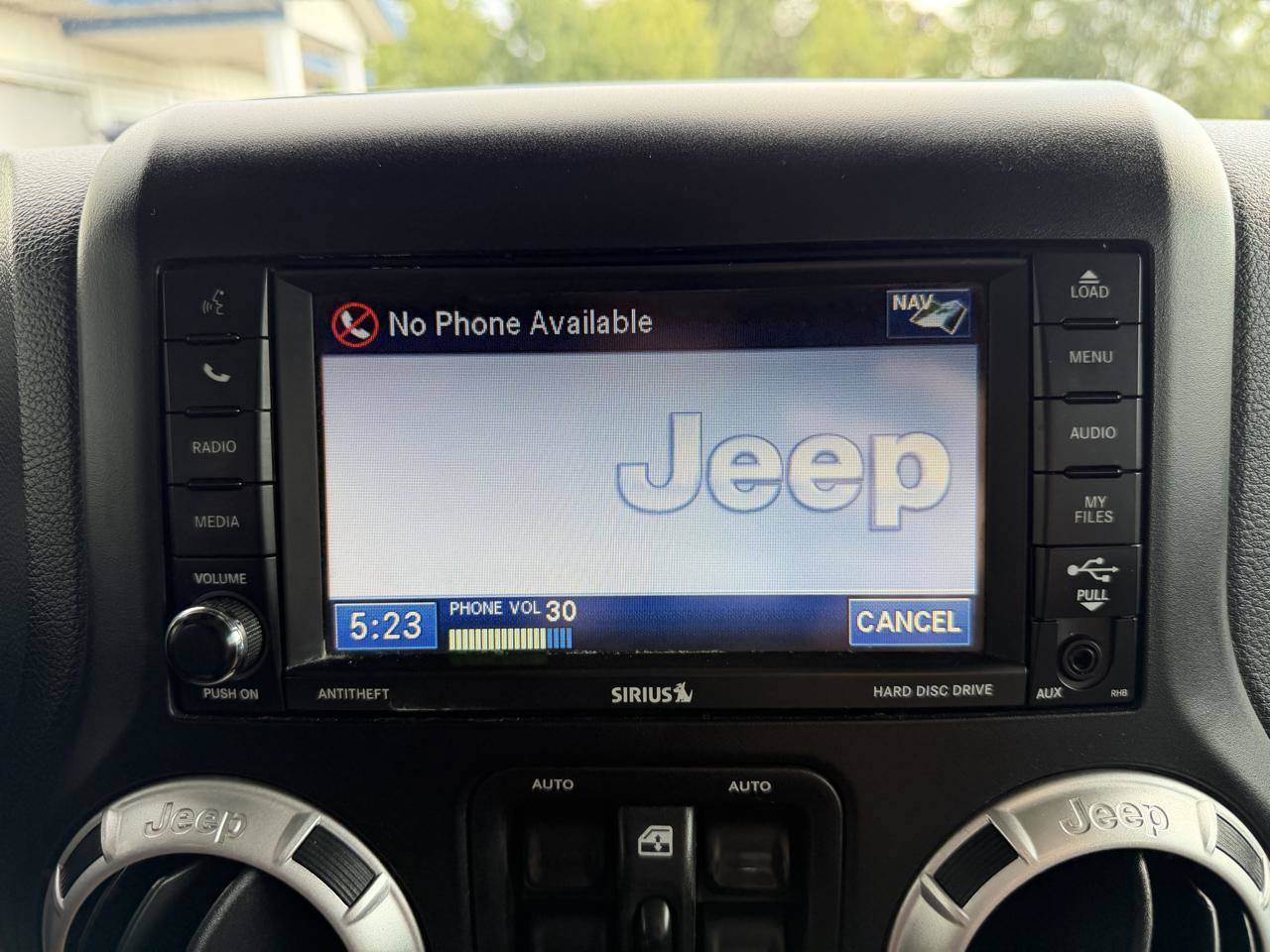 Used 2012 Jeep Wrangler Unlimited Sahara w/ Dual Top Group AWD/4WD image 32