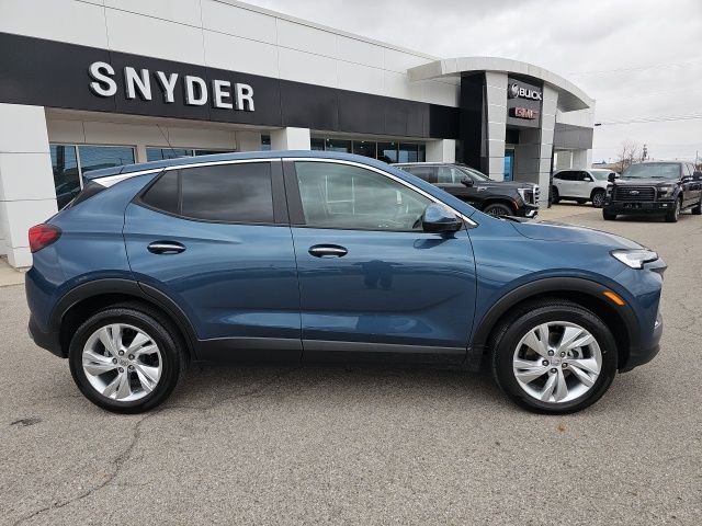 Used 2024 Buick Encore GX Preferred w/ Advanced Technology Package AWD/4WD image 1