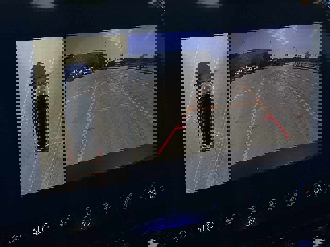 New 2026 Chevrolet Blazer EV LT w/ Super Cruise Package image 17