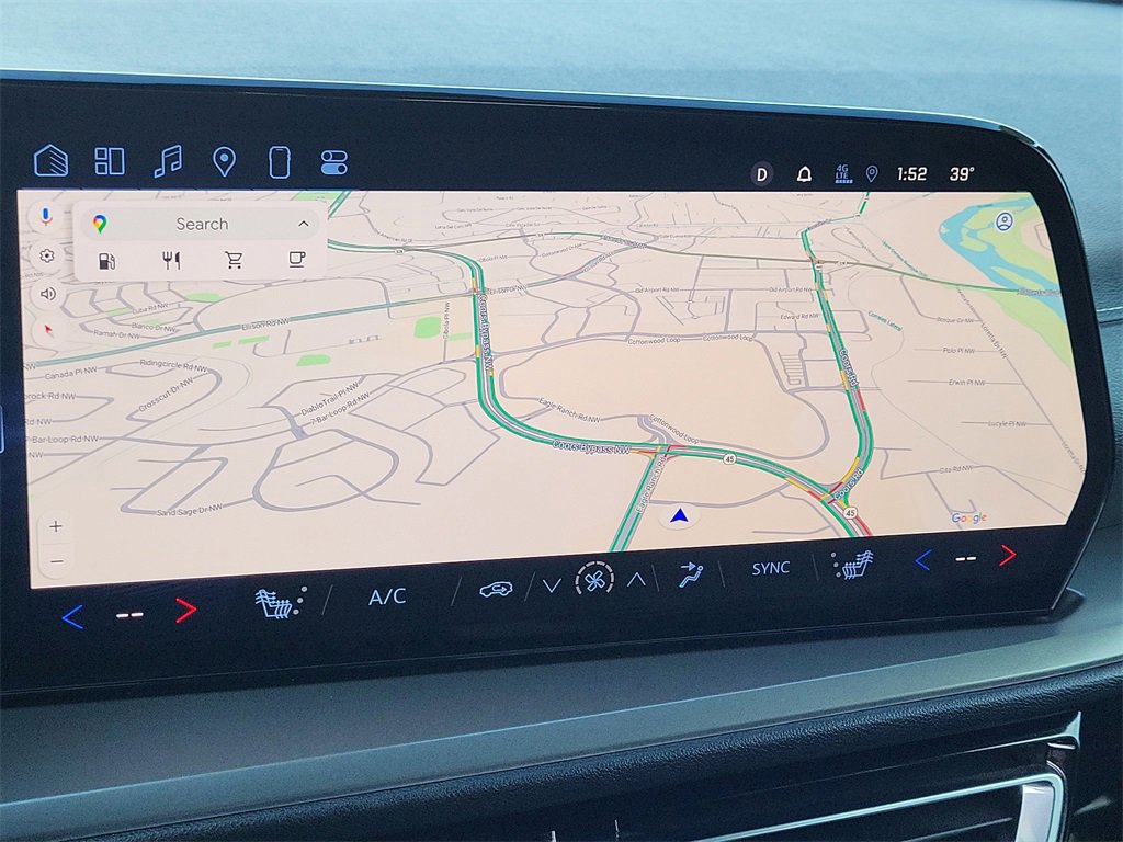 Certified 2025 Chevrolet Traverse LT image 24