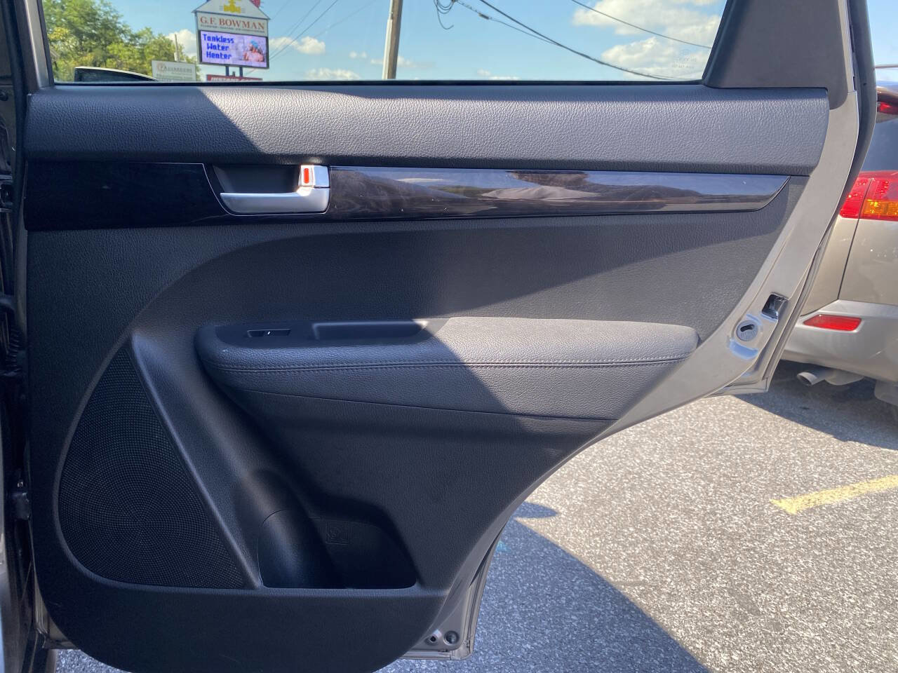 Used 2015 Kia Sorento LX image 20