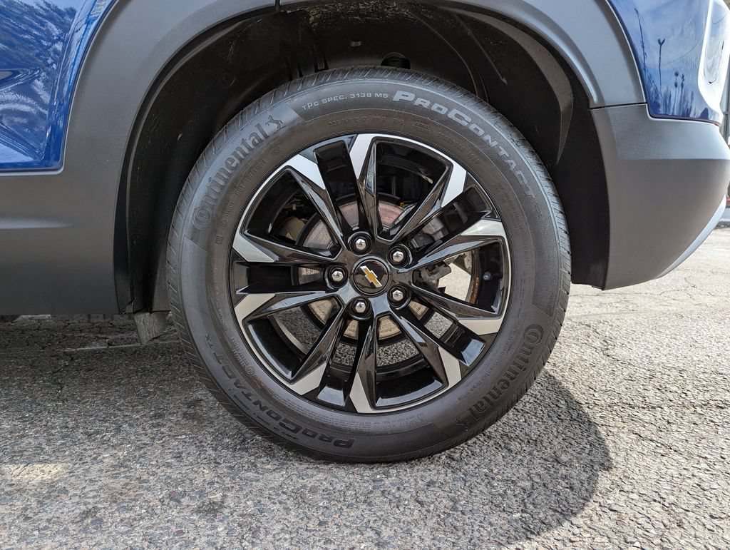 Used 2023 Chevrolet TrailBlazer LT FWD image 43