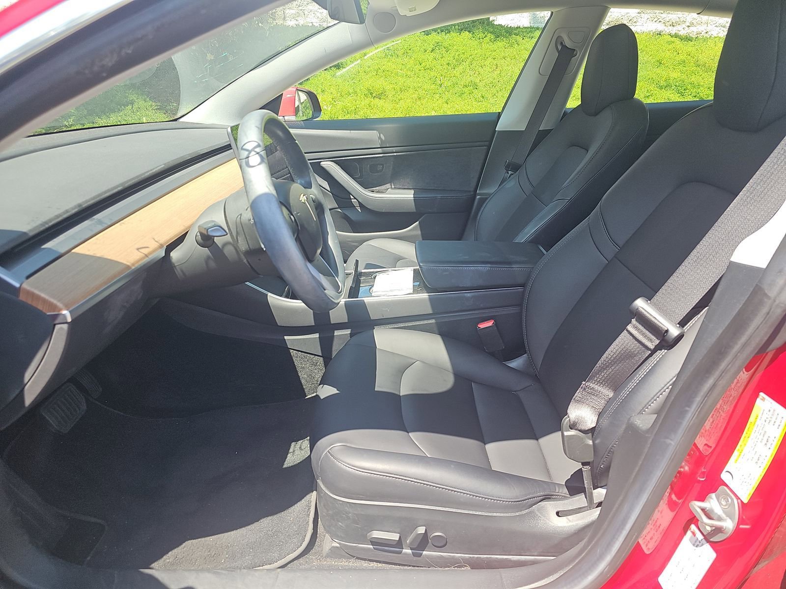 Used 2018 Tesla Model 3 Long Range RWD image 3