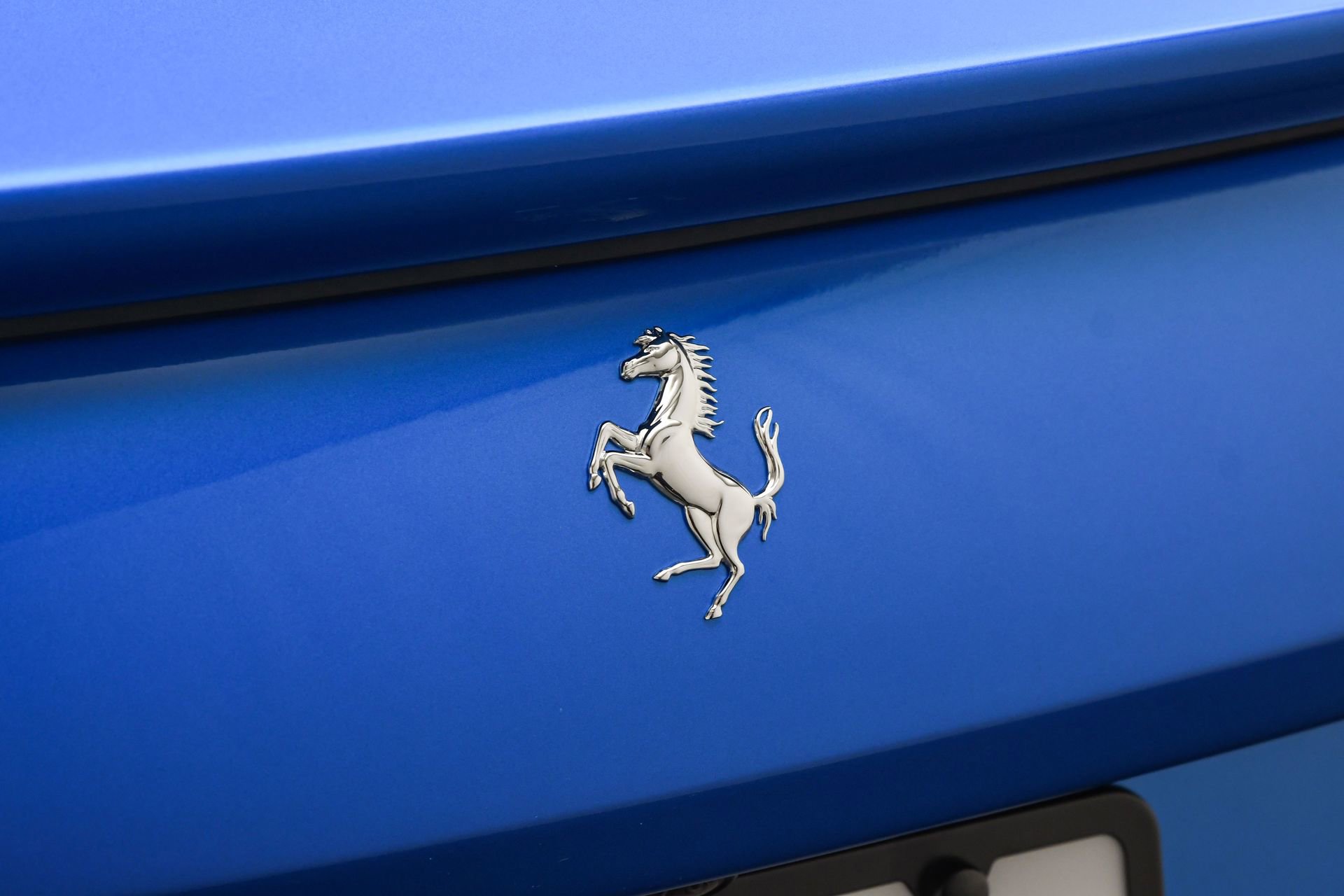 Used 2025 Ferrari Roma Spider image 24