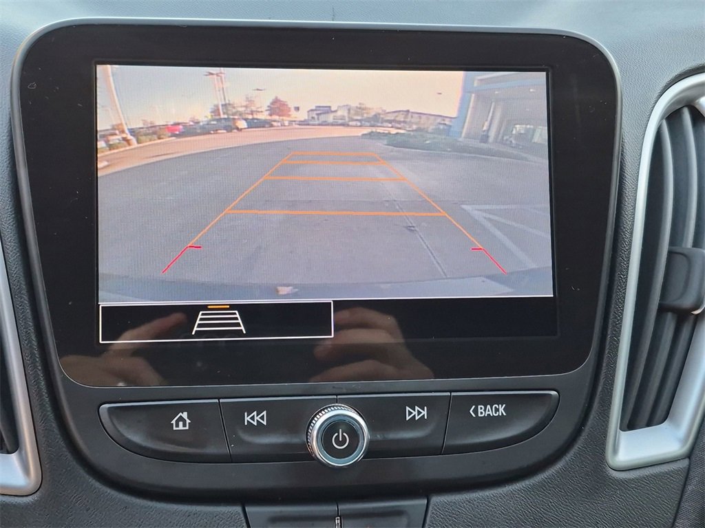 Used 2021 Chevrolet Malibu LS image 17