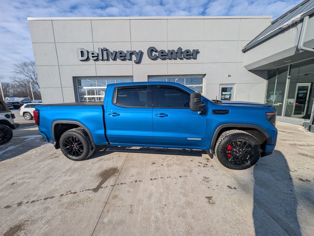 Used 2023 GMC Sierra 1500 Elevation image 3