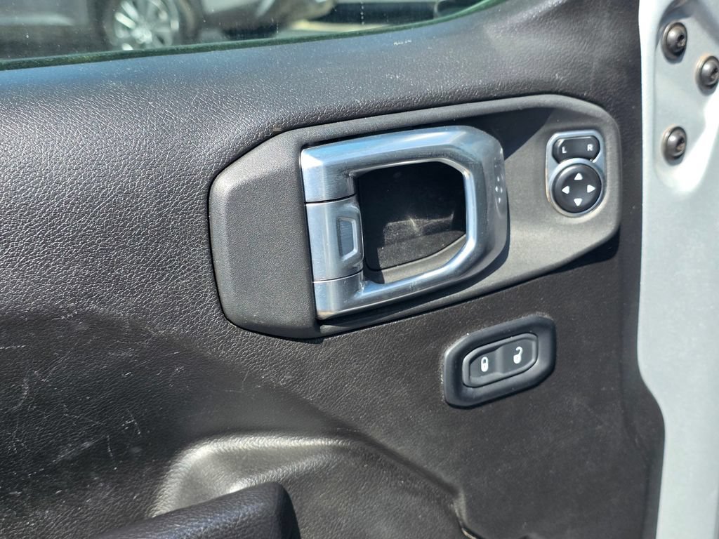Used 2024 Jeep Wrangler Unlimited Rubicon 4xe AWD/4WD image 14