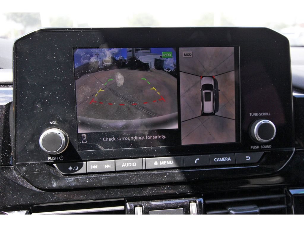Used 2024 Nissan Pathfinder Rock Creek AWD/4WD image 16