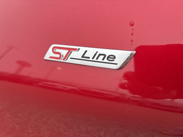 Used 2025 Ford Explorer ST-Line w/ Premium Package image 3