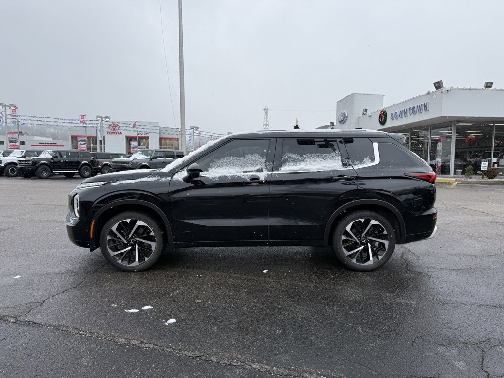 Used 2024 Mitsubishi Outlander SEL image 6