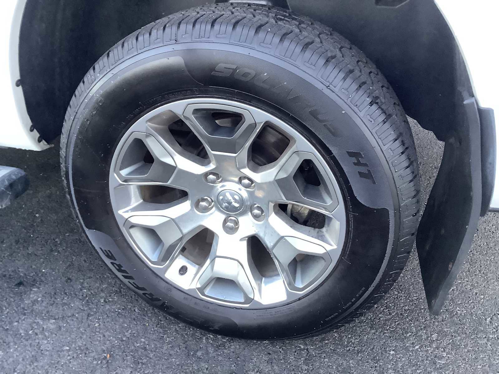 Used 2017 RAM 1500 Limited image 6