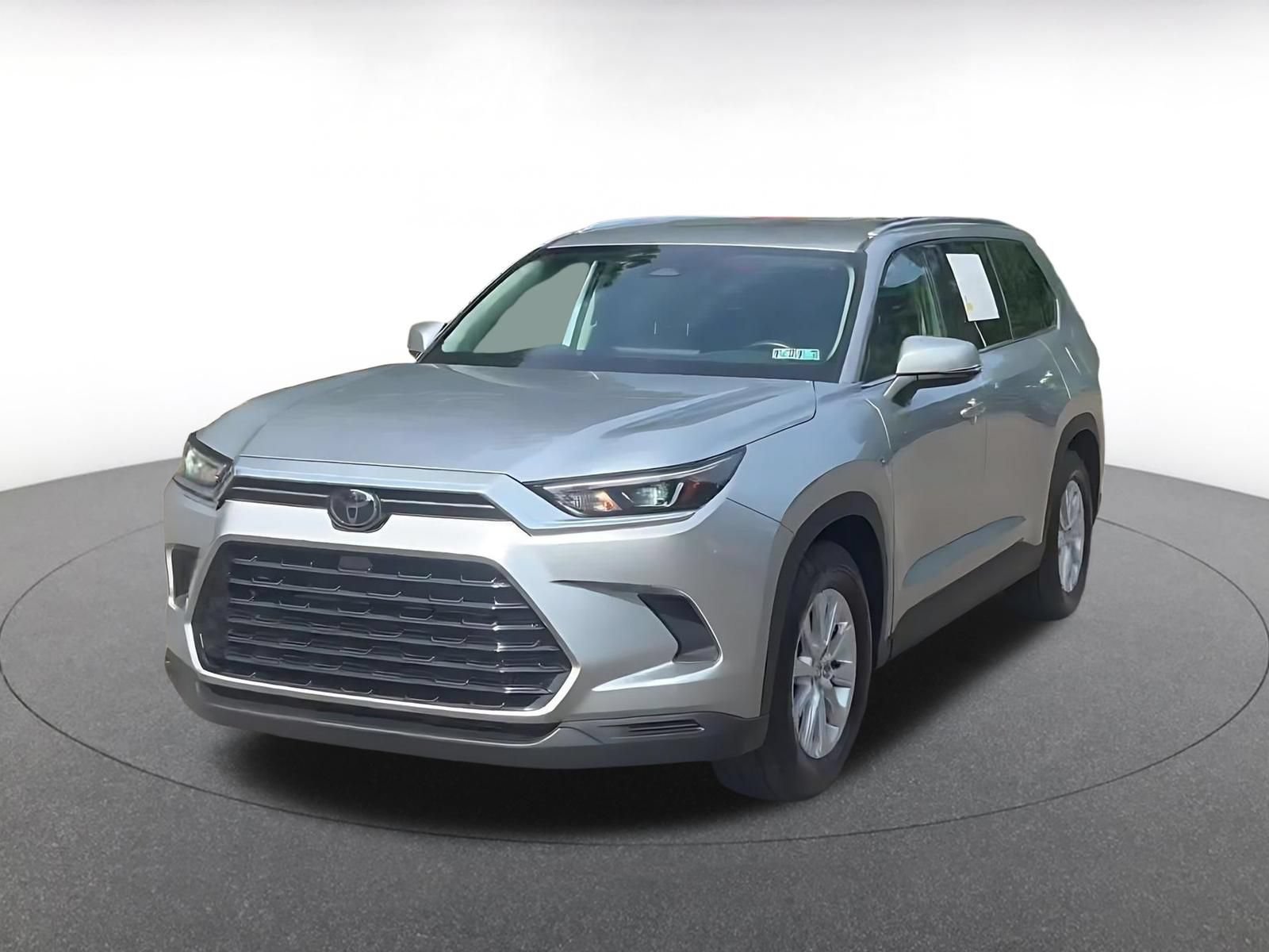 Used 2025 Toyota Grand Highlander FWD image 6