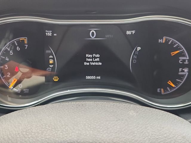 Used 2018 Jeep Grand Cherokee Laredo RWD image 12