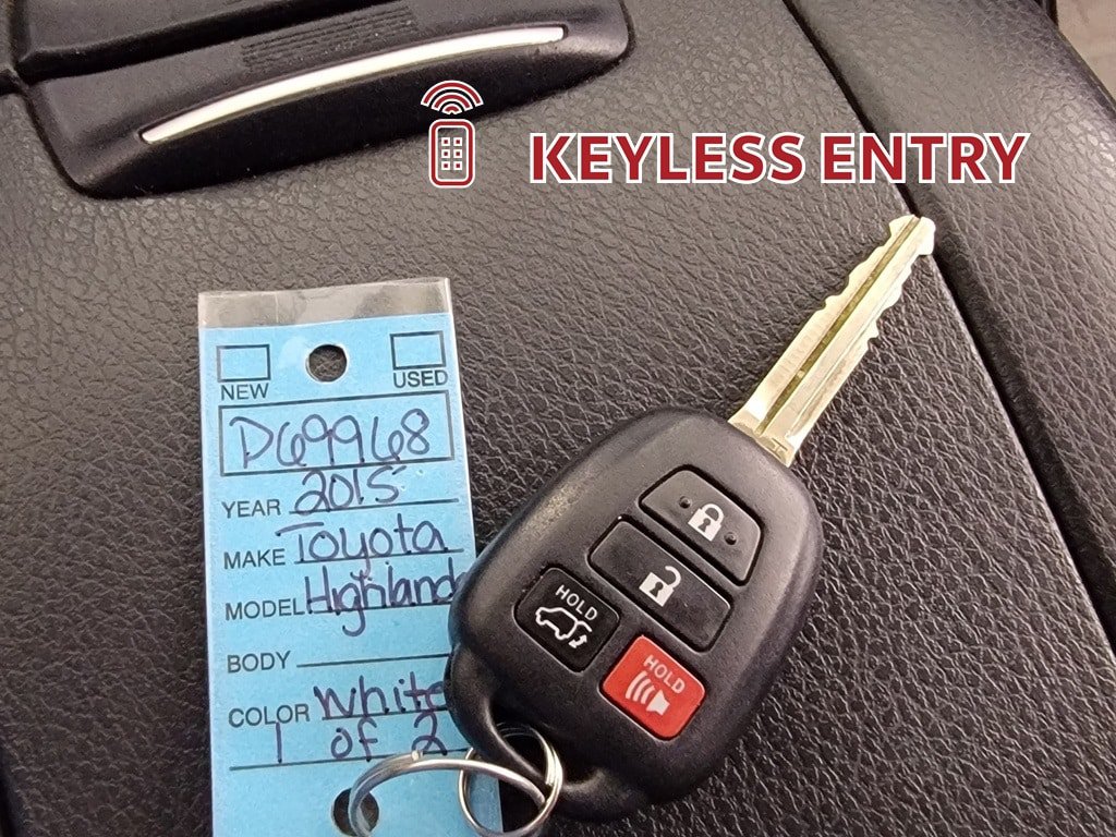 Used 2015 Toyota Highlander Plus AWD/4WD image 28