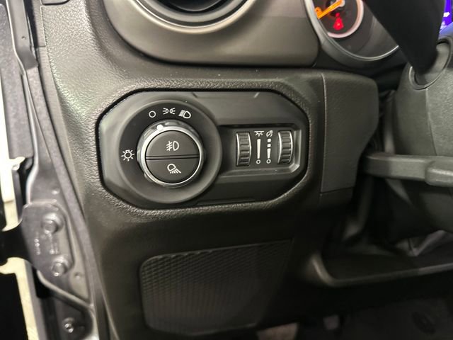 Used 2022 Jeep Gladiator Sport w/ Trailer Tow Package AWD/4WD image 19