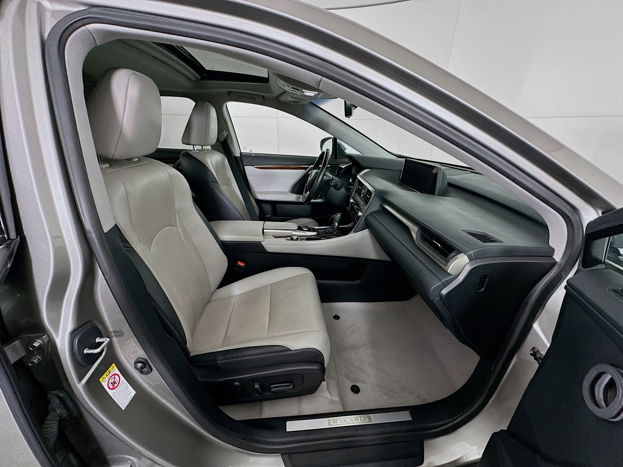 Used 2017 Lexus RX 350 FWD image 34