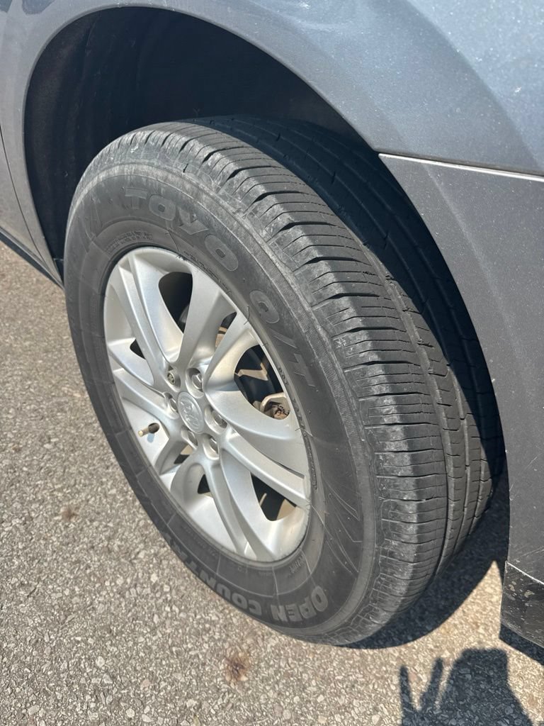 Used 2018 Buick Enclave Essence FWD image 8