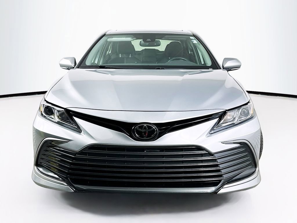 Used 2023 Toyota Camry LE w/ Convenience Package FWD image 5