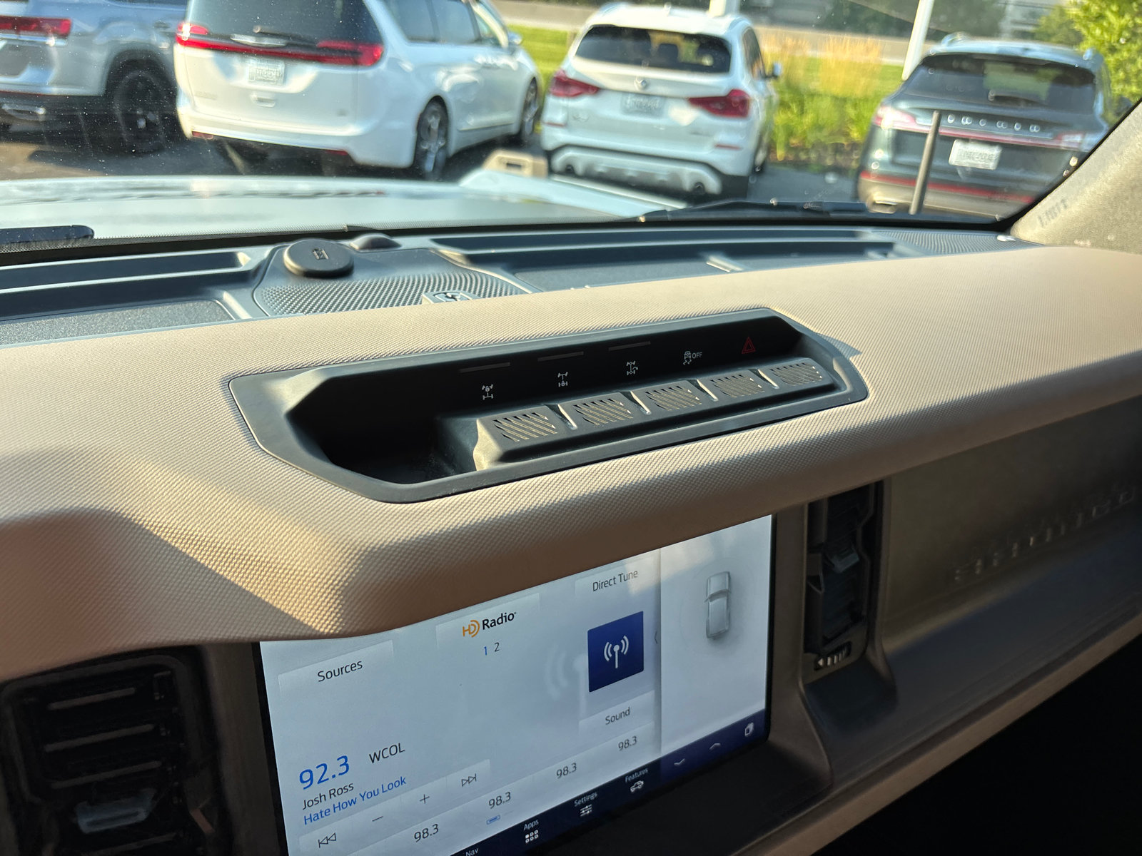 Used 2024 Ford Bronco Wildtrak AWD/4WD image 19