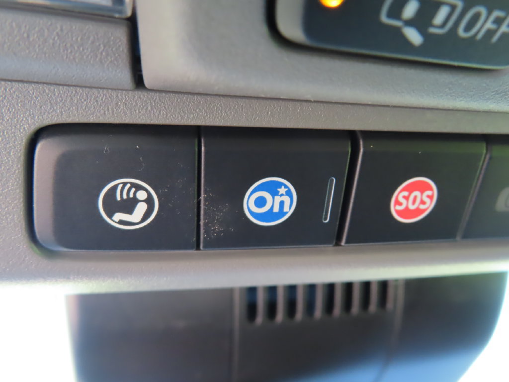 Used 2023 Chevrolet Silverado 1500 Custom AWD/4WD image 9