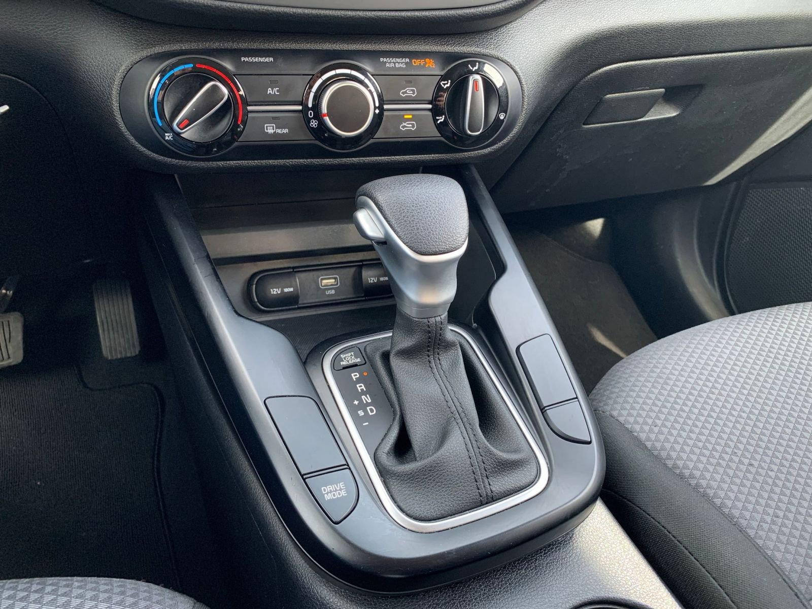 Used 2025 Kia Soul LX w/ LX Technology Package image 39