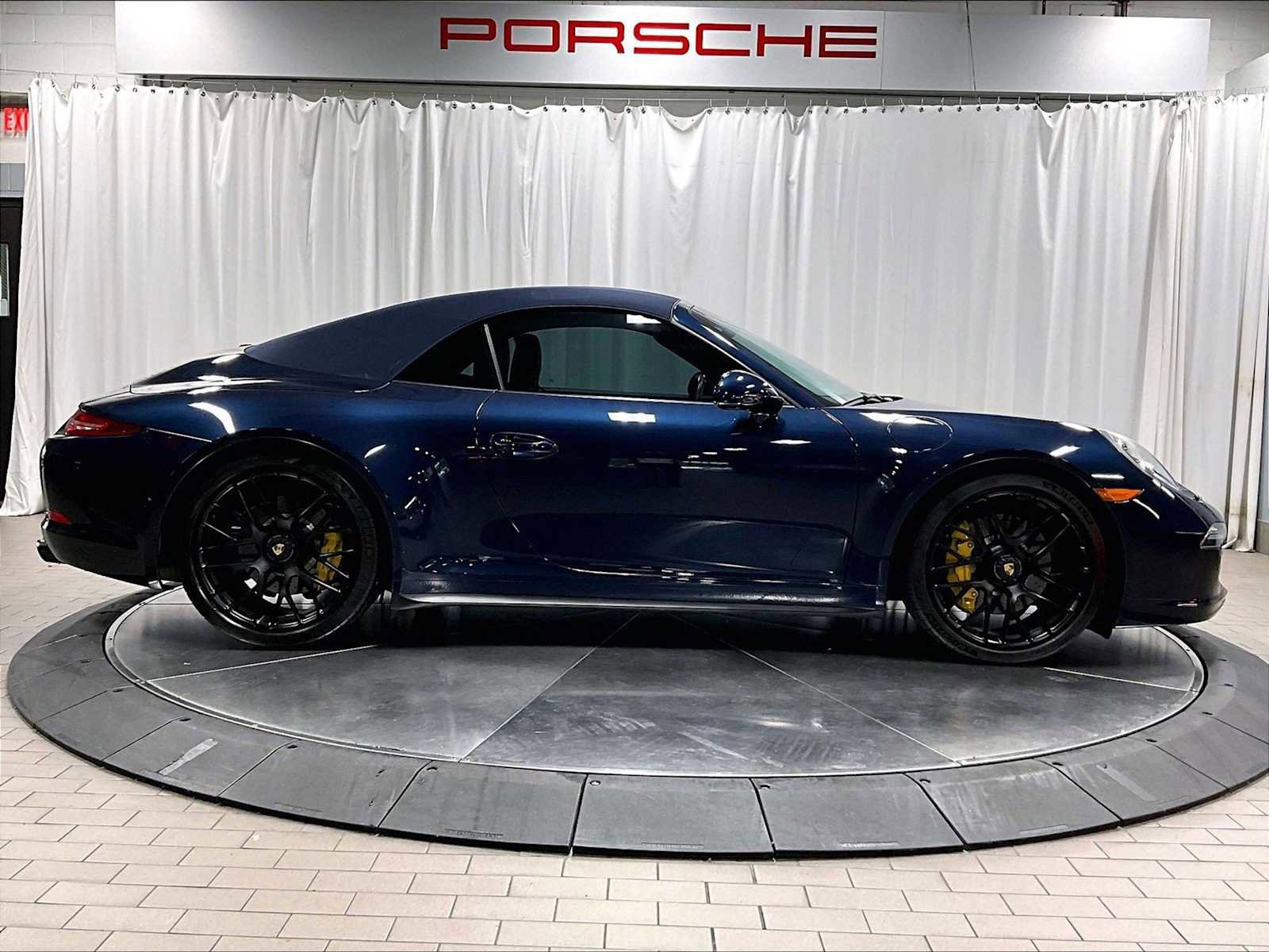 Used 2015 Porsche 911 Carrera 4 GTS AWD/4WD image 10
