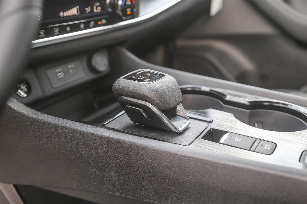 New 2026 Nissan Rogue SV image 23