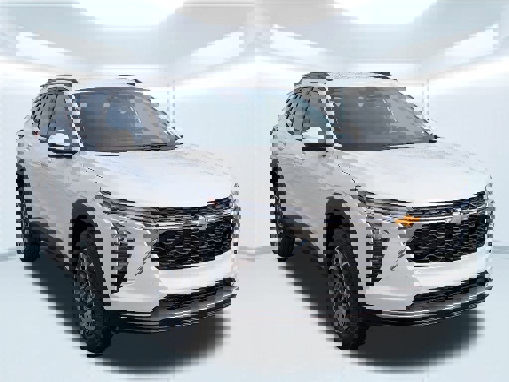 New 2026 Chevrolet Trax LT w/ Driver Confidence Package image 8