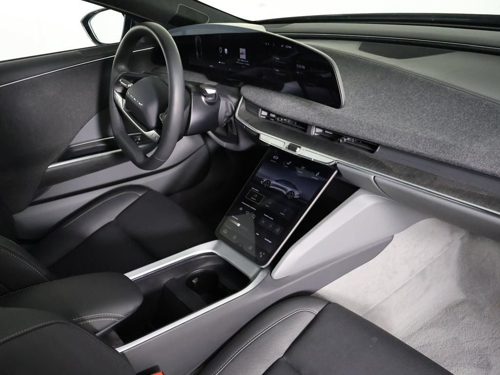 Used 2024 Lucid Air Touring AWD/4WD image 27