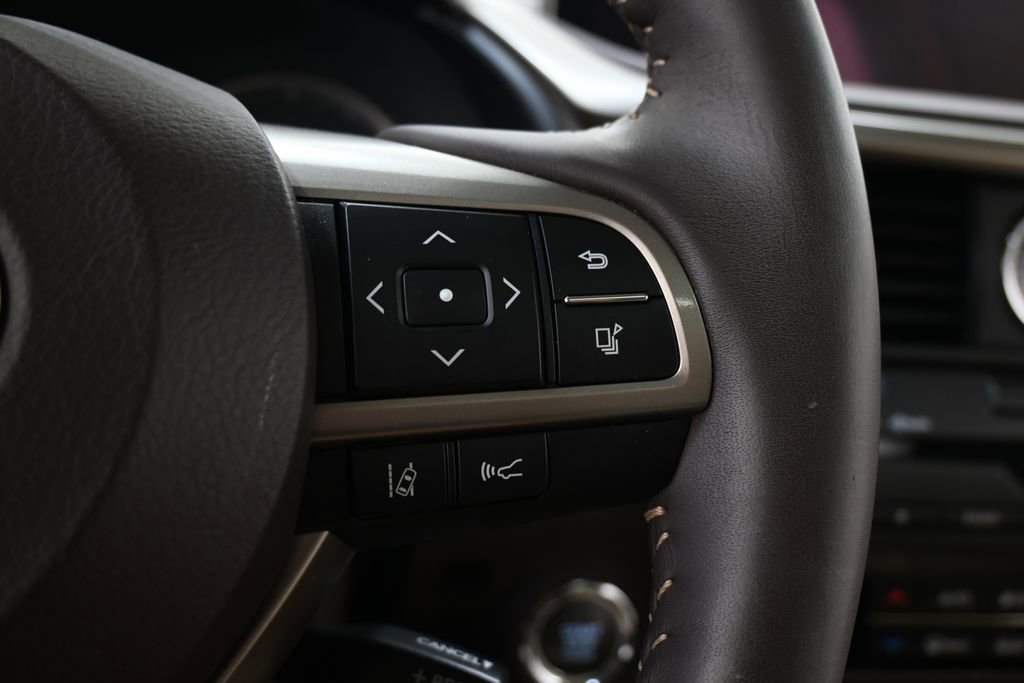 Used 2018 Lexus RX 350 AWD w/ Premium Package image 19