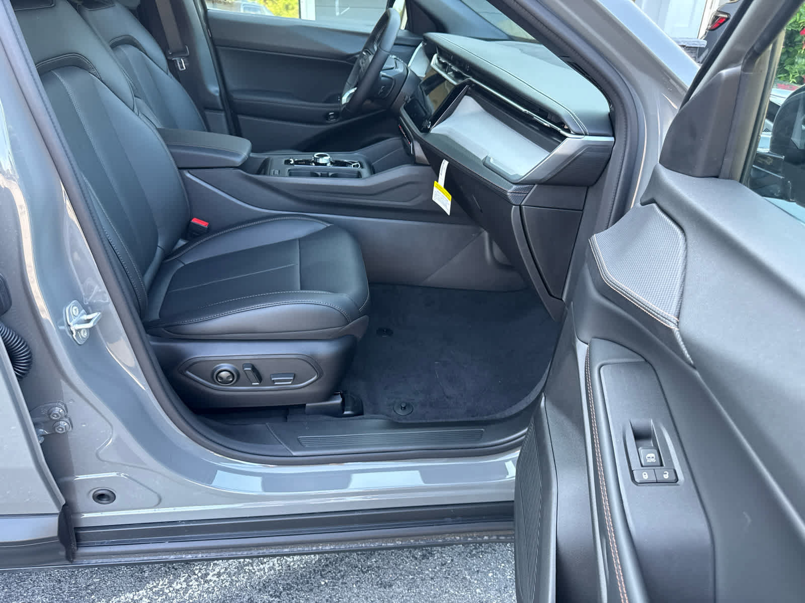 New 2026 Jeep Cherokee Limited AWD/4WD image 12