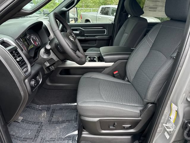 New 2026 RAM 3500 Big Horn AWD/4WD image 14