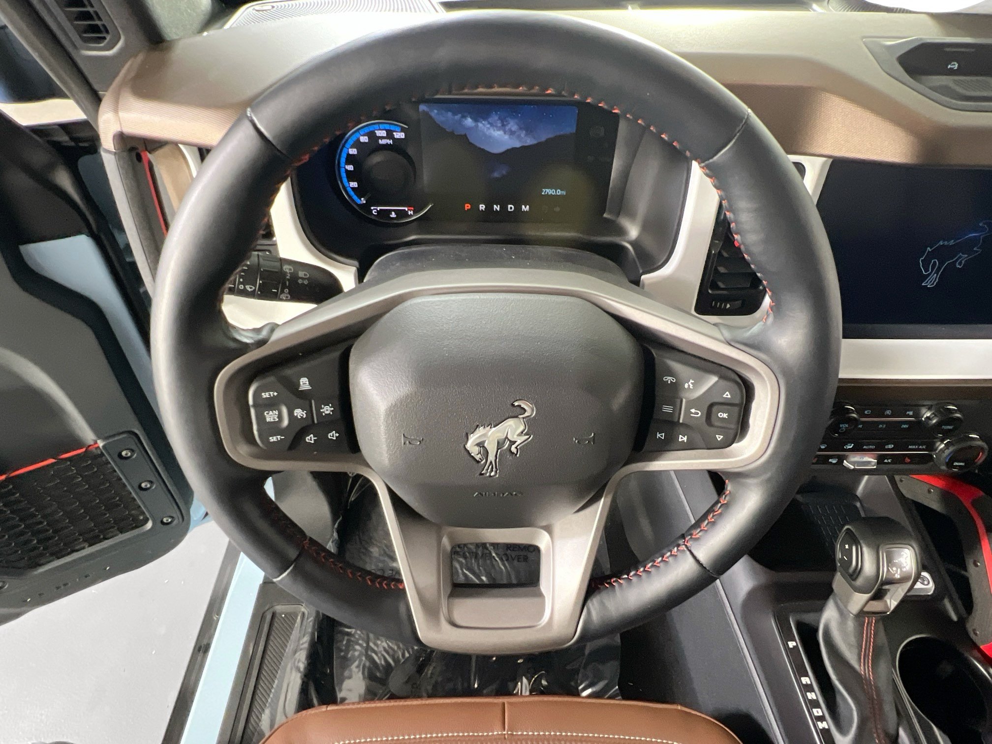Used 2024 Ford Bronco Heritage Edition AWD/4WD image 11
